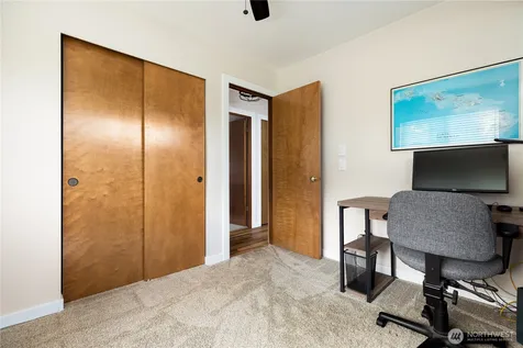 1571 SW 2nd Court Oak Harbor WA 98277