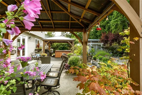 1571 SW 2nd Court Oak Harbor WA 98277
