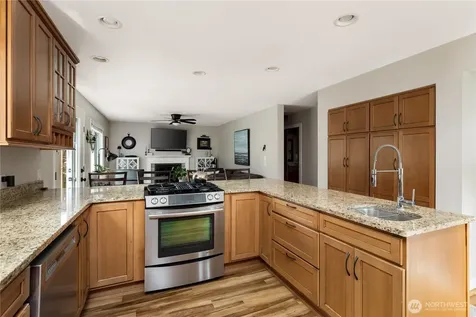 1571 SW 2nd Court Oak Harbor WA 98277