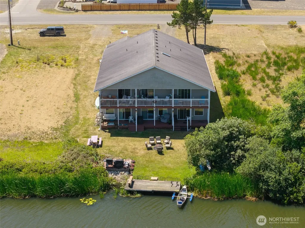 992 Point Brown Avenue SE Ocean Shores WA 98569