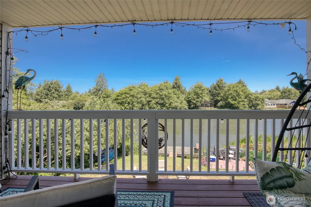 992 Point Brown Avenue SE Ocean Shores WA 98569