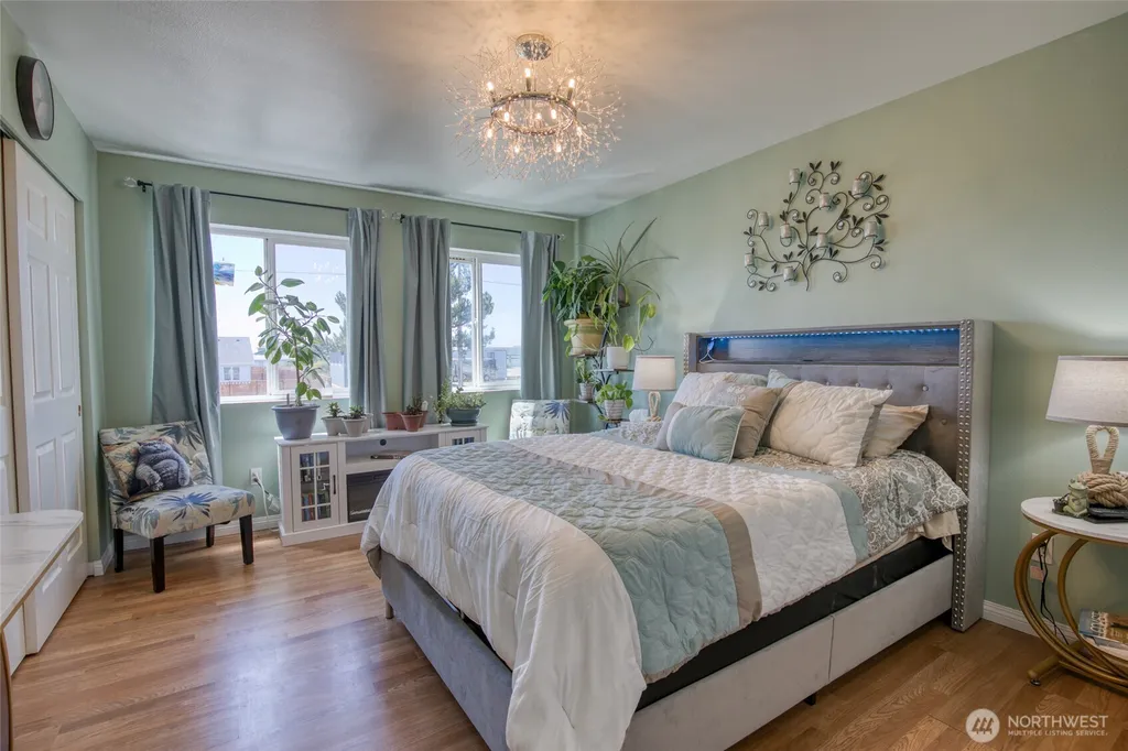992 Point Brown Avenue SE Ocean Shores WA 98569