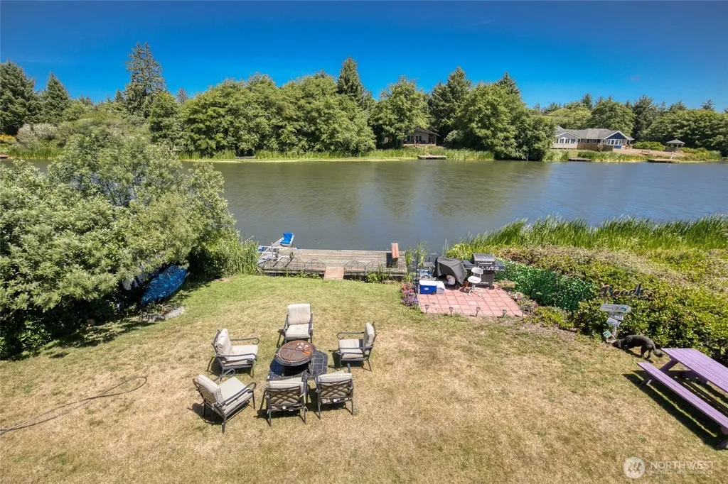 992 Point Brown Avenue SE Ocean Shores WA 98569
