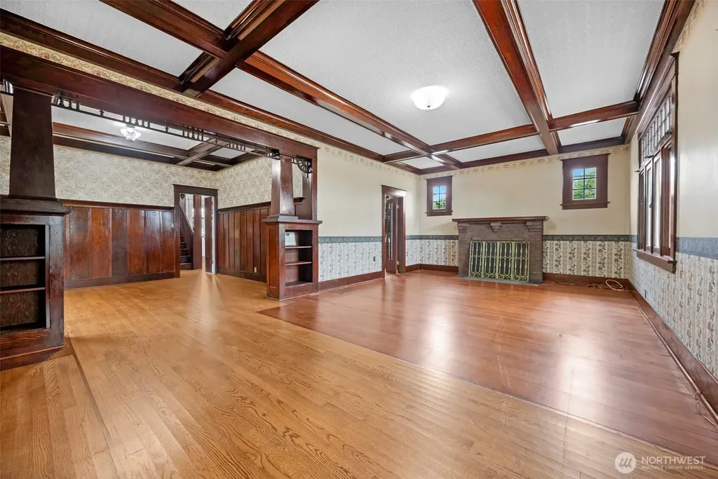 1502 Rainier Avenue Everett WA 98201