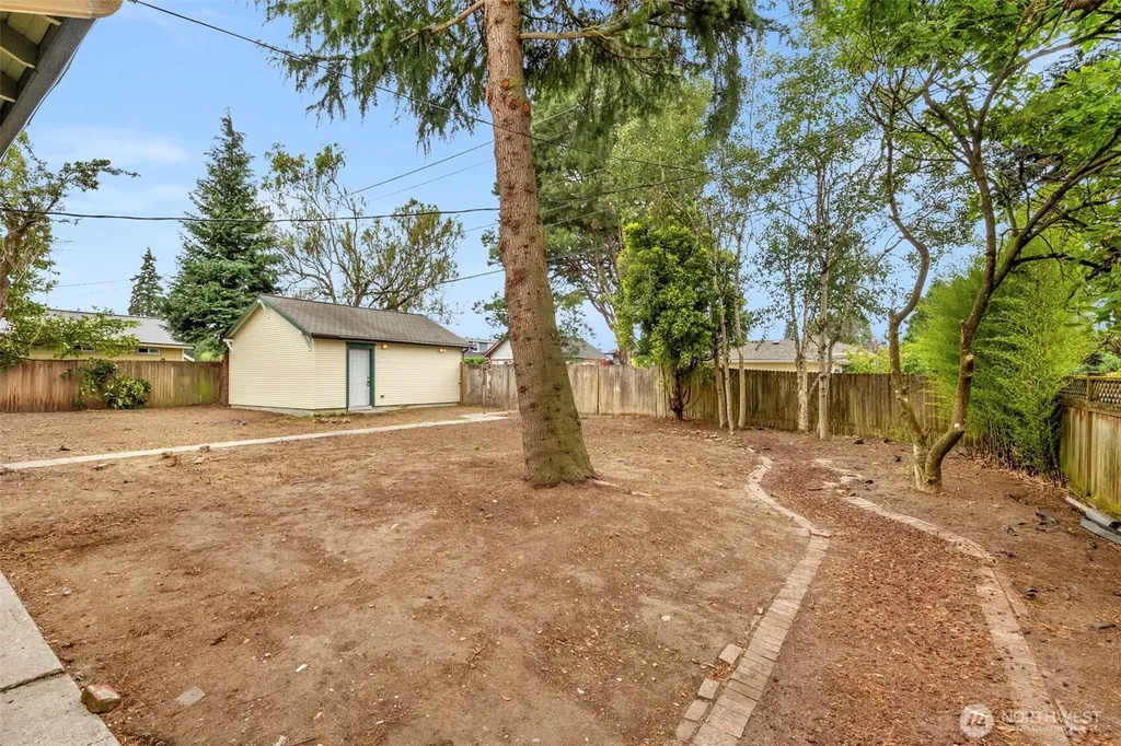 1502 Rainier Avenue Everett WA 98201
