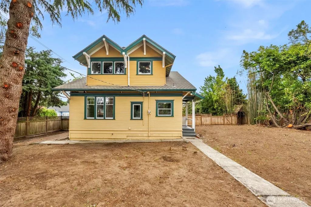 1502 Rainier Avenue Everett WA 98201