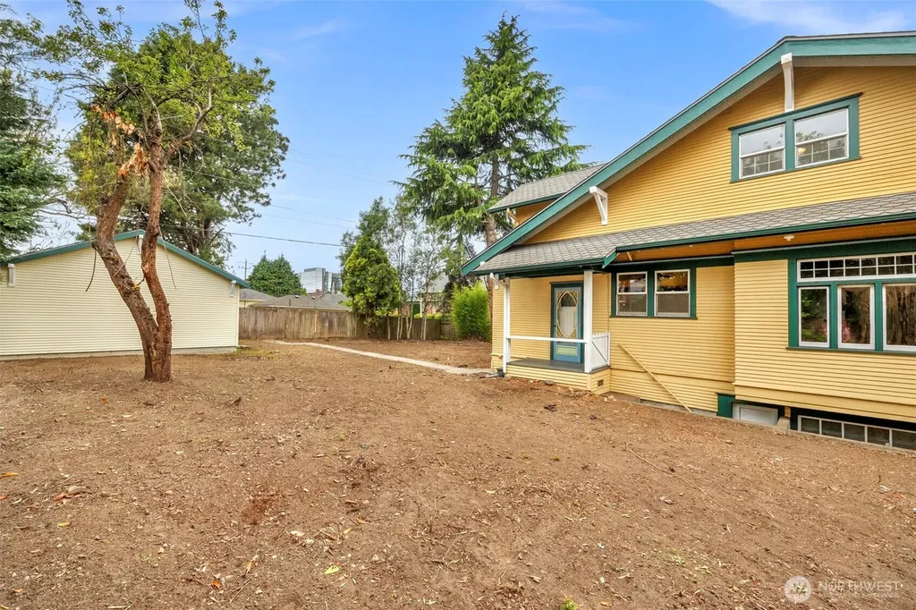 1502 Rainier Avenue Everett WA 98201