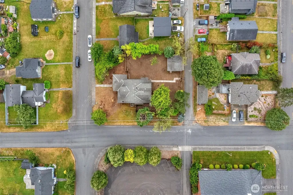 1502 Rainier Avenue Everett WA 98201