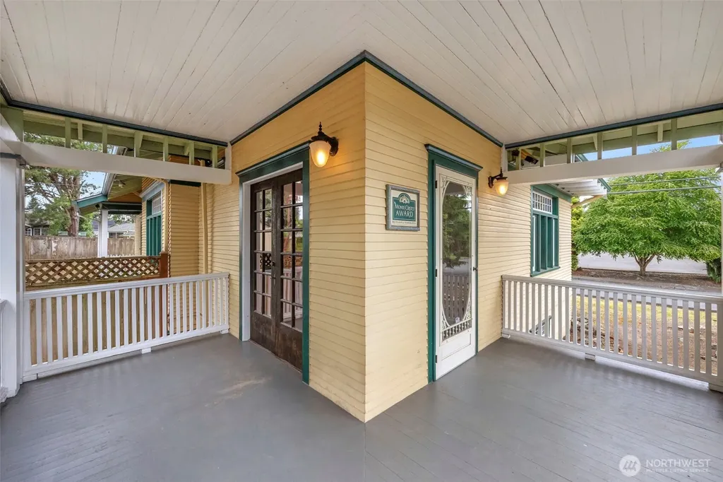 1502 Rainier Avenue Everett WA 98201