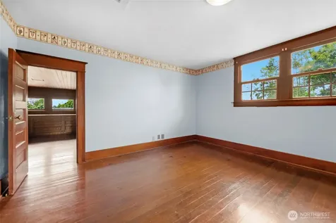 1502 Rainier Avenue Everett WA 98201