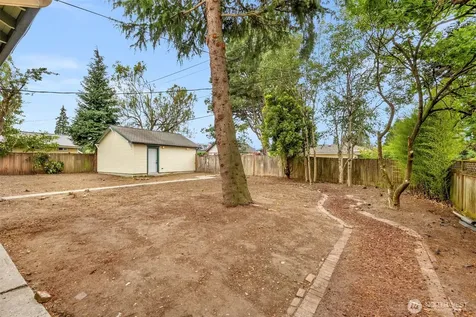 1502 Rainier Avenue Everett WA 98201