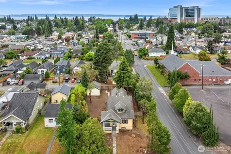 1502 Rainier Avenue Everett WA 98201