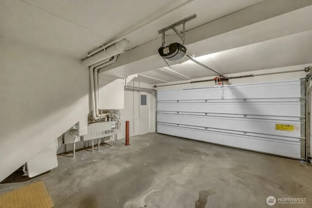 4720 Interlake Avenue N Seattle WA 98103