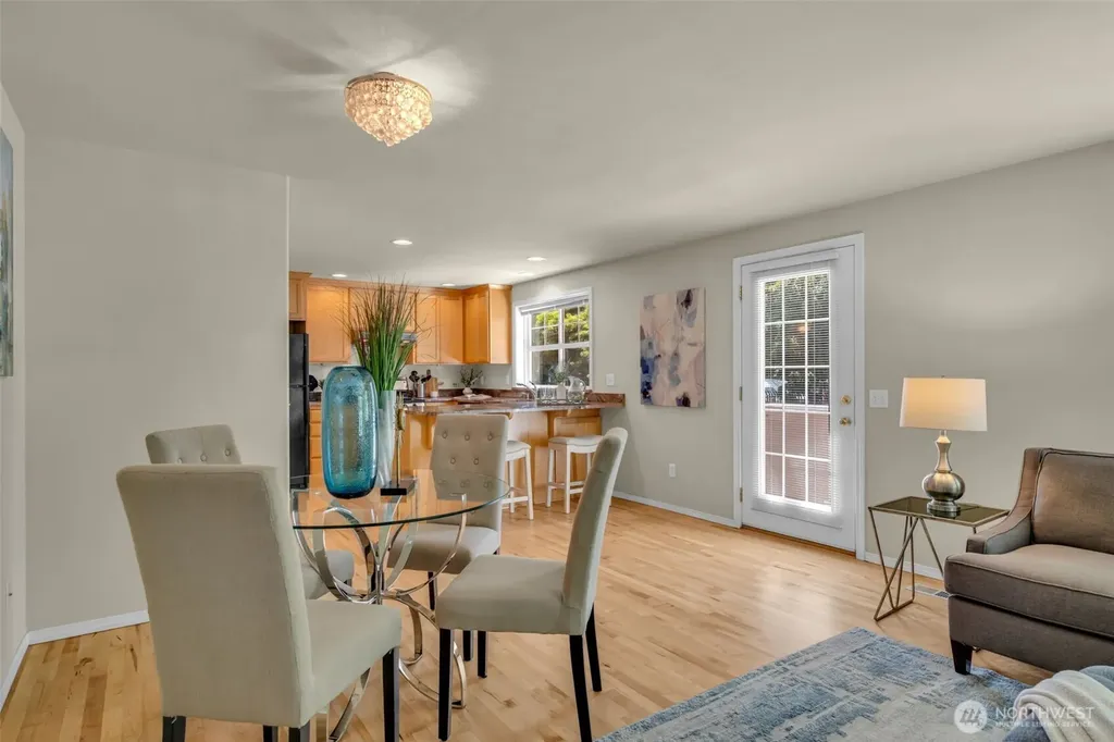 4720 Interlake Avenue N Seattle WA 98103