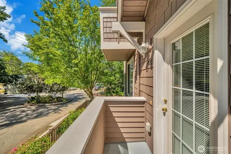 4720 Interlake Avenue N Seattle WA 98103