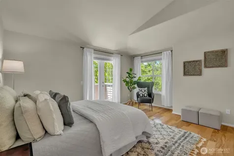 4720 Interlake Avenue N Seattle WA 98103