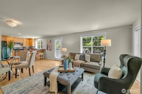 4720 Interlake Avenue N Seattle WA 98103