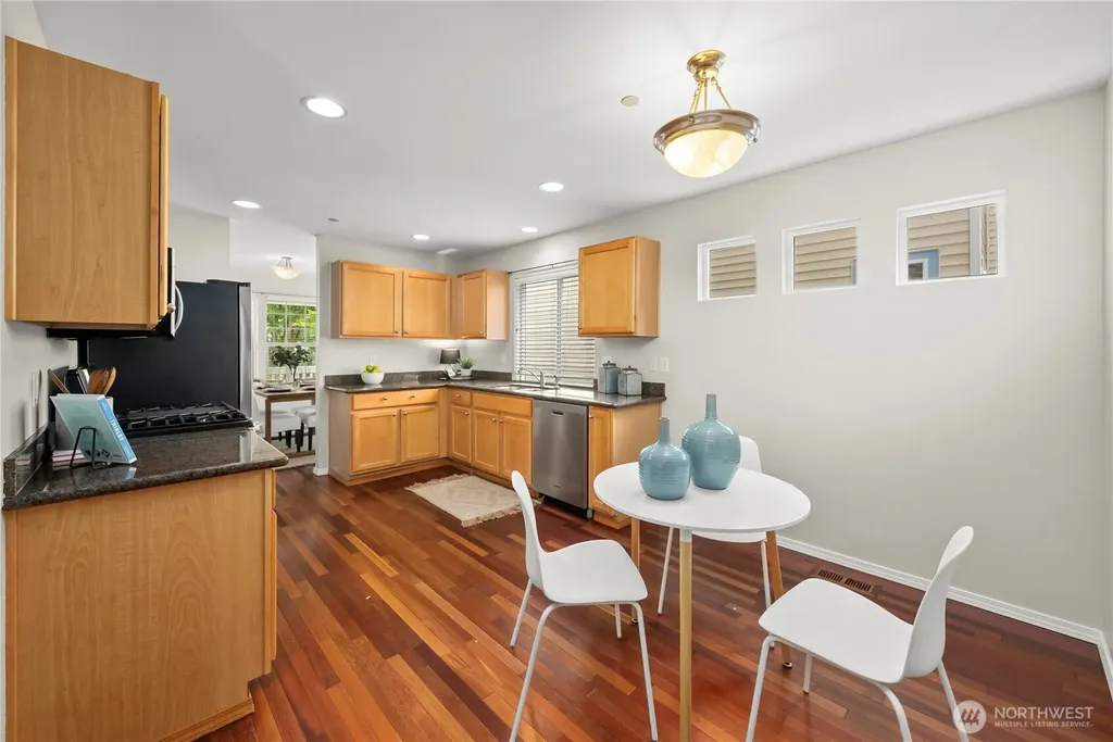 1965 Mcdonald Avenue Dupont WA 98327