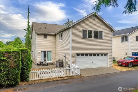 1965 Mcdonald Avenue Dupont WA 98327