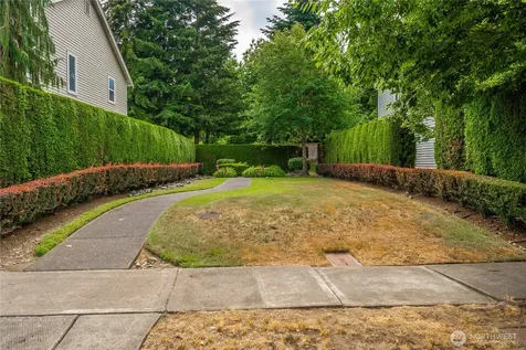 1965 Mcdonald Avenue Dupont WA 98327
