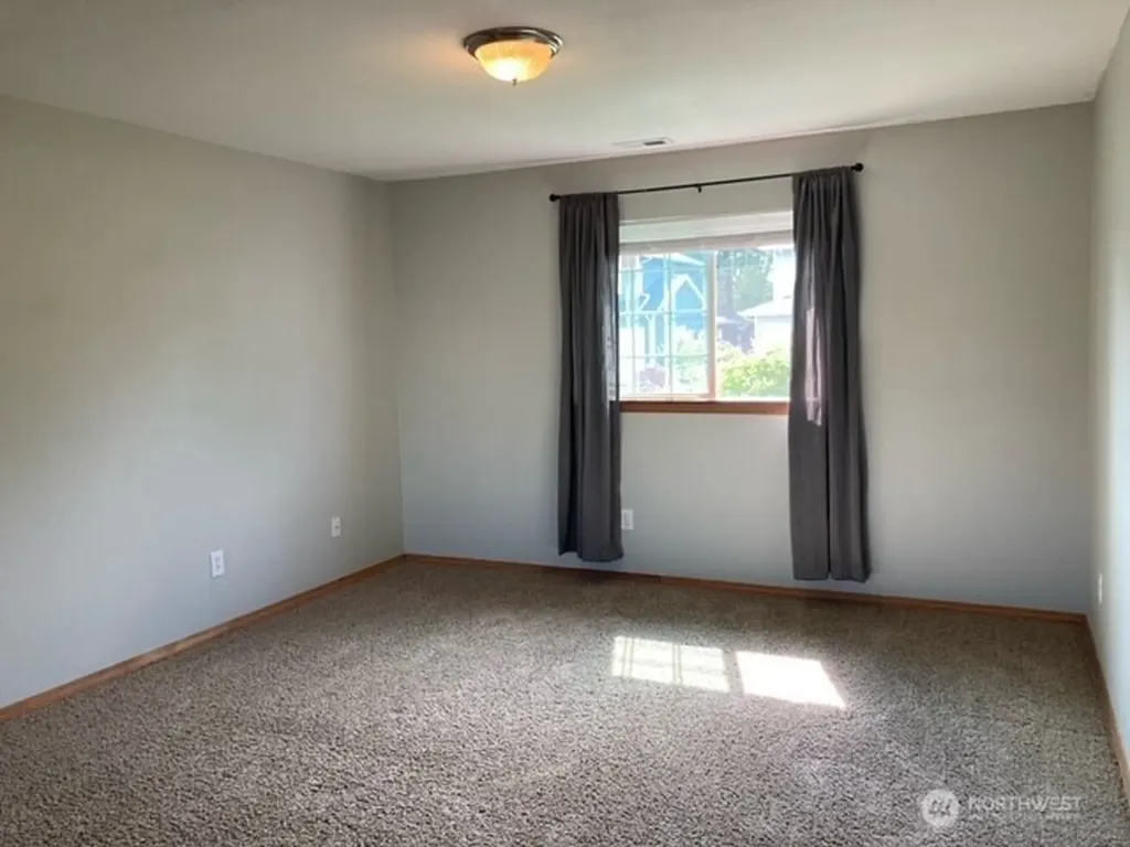 10429 56th Drive NE Marysville WA 98270