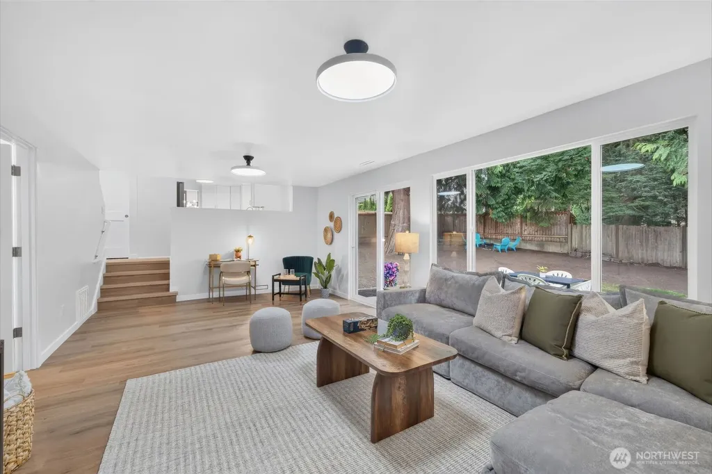 4211 210th Place NE Sammamish WA 98074