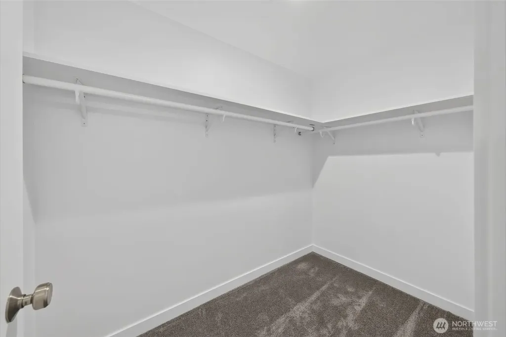 4211 210th Place NE Sammamish WA 98074