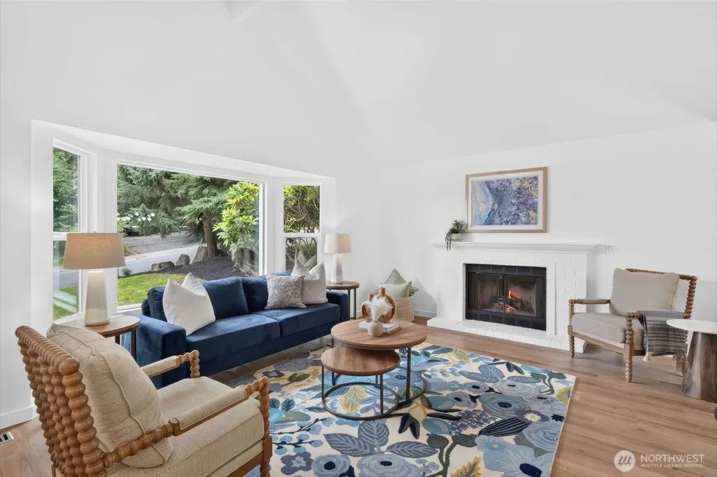 4211 210th Place NE Sammamish WA 98074