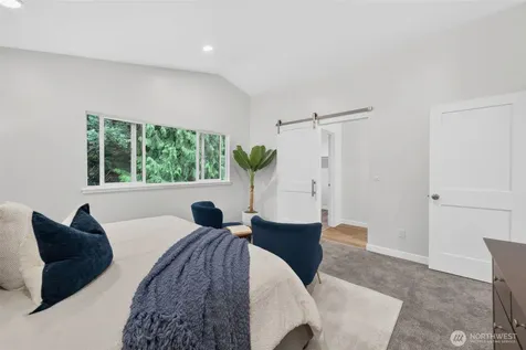 4211 210th Place NE Sammamish WA 98074