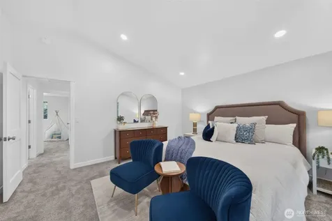 4211 210th Place NE Sammamish WA 98074