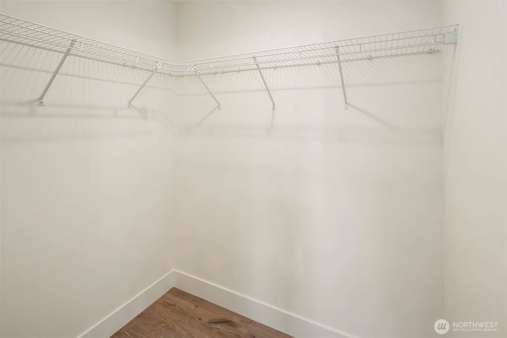 8824 32nd Avenue SW Seattle WA 98126