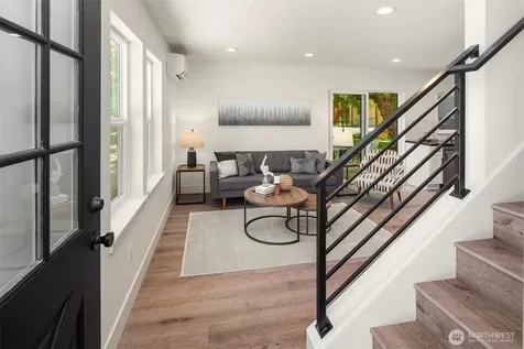 8824 32nd Avenue SW Seattle WA 98126