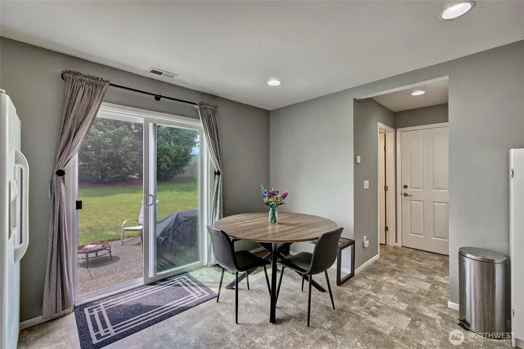7230 286th Place NW Stanwood WA 98292