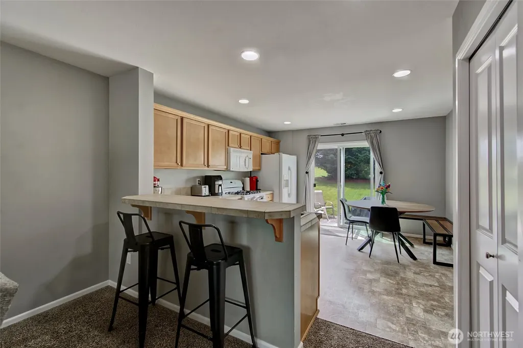7230 286th Place NW Stanwood WA 98292