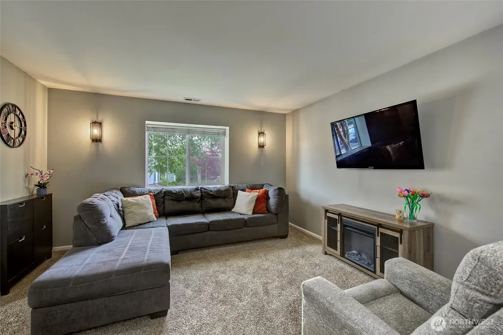 7230 286th Place NW Stanwood WA 98292
