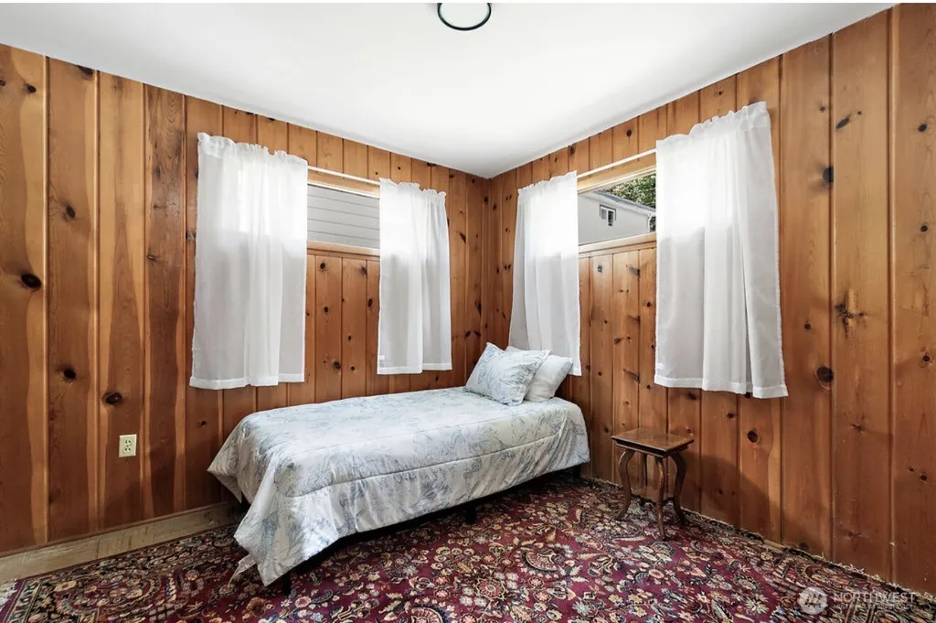 196 Edgebluff Road Camano Island WA 98282