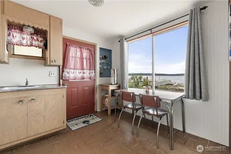 196 Edgebluff Road Camano Island WA 98282