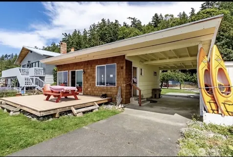 196 Edgebluff Road Camano Island WA 98282