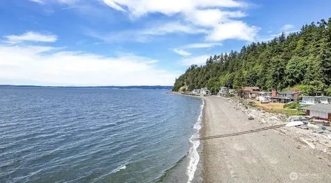 196 Edgebluff Road Camano Island WA 98282