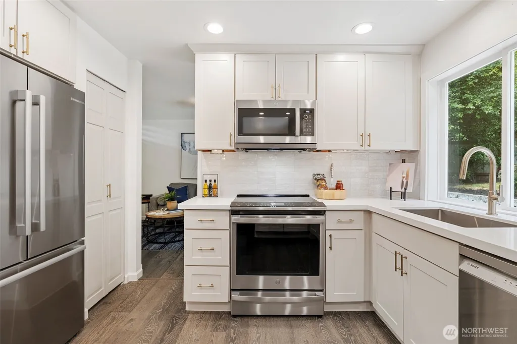 13950 127th Place NE Kirkland WA 98034