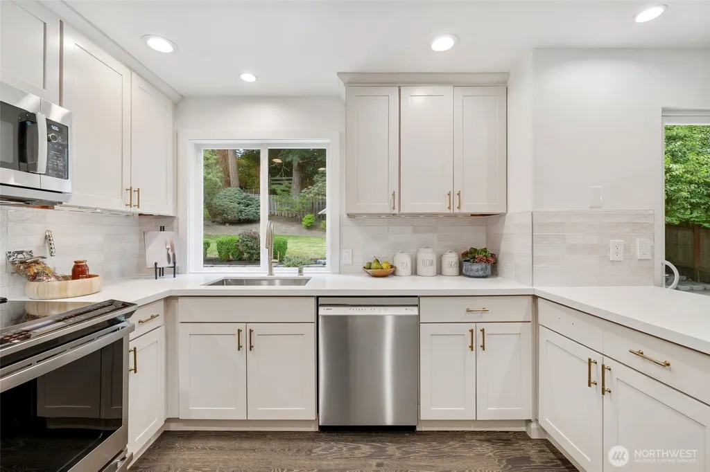 13950 127th Place NE Kirkland WA 98034
