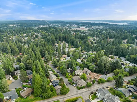 13950 127th Place NE Kirkland WA 98034