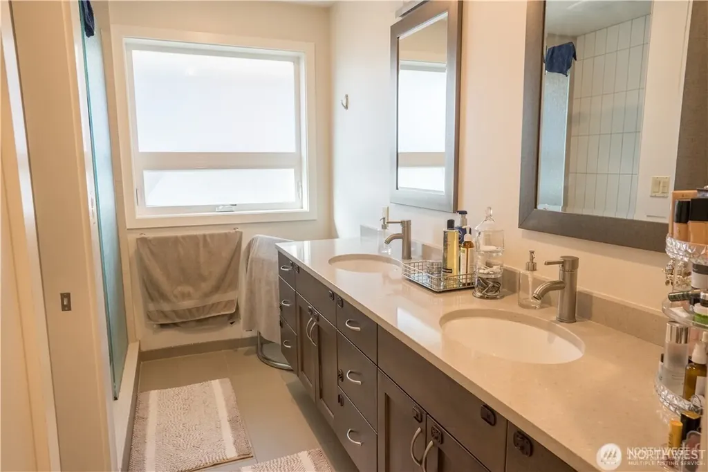 10861 Auburn Avenue S Seattle WA 98178