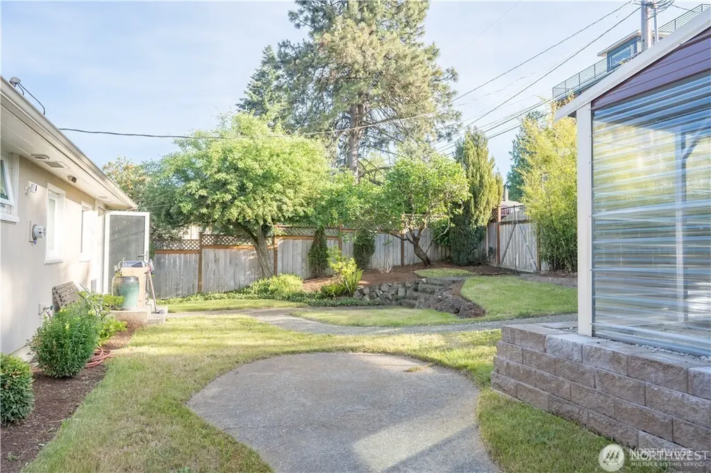 10861 Auburn Avenue S Seattle WA 98178