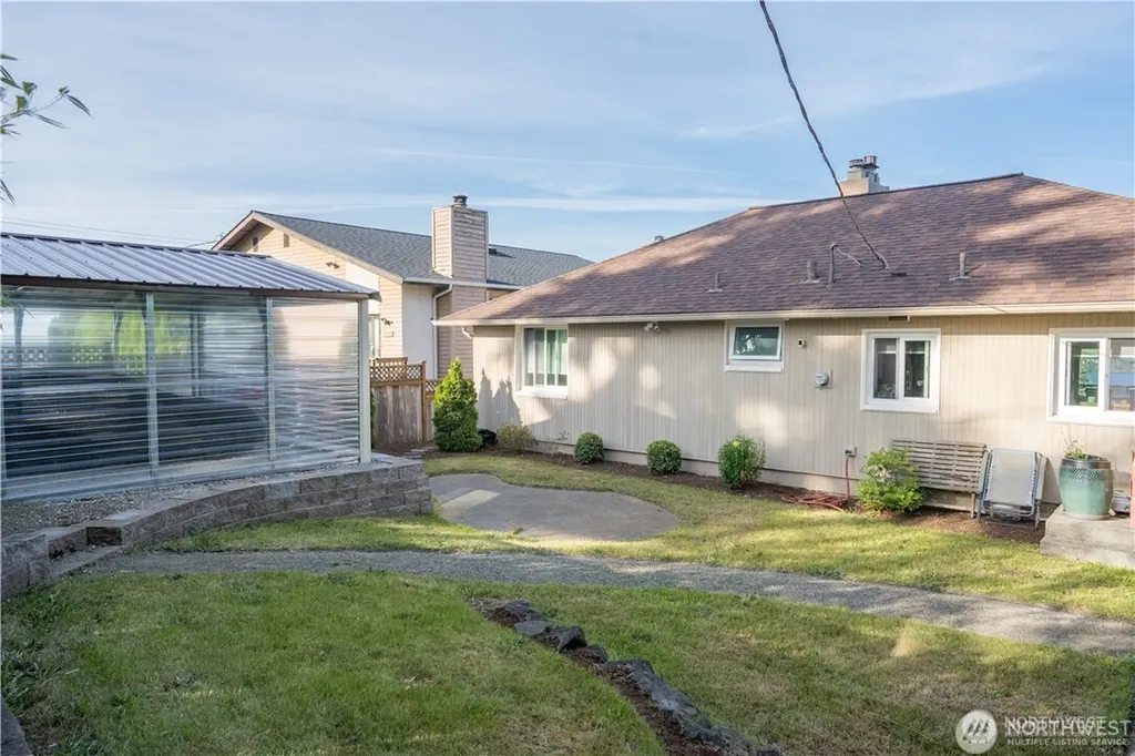 10861 Auburn Avenue S Seattle WA 98178