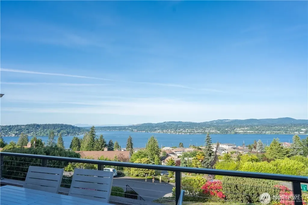 10861 Auburn Avenue S Seattle WA 98178