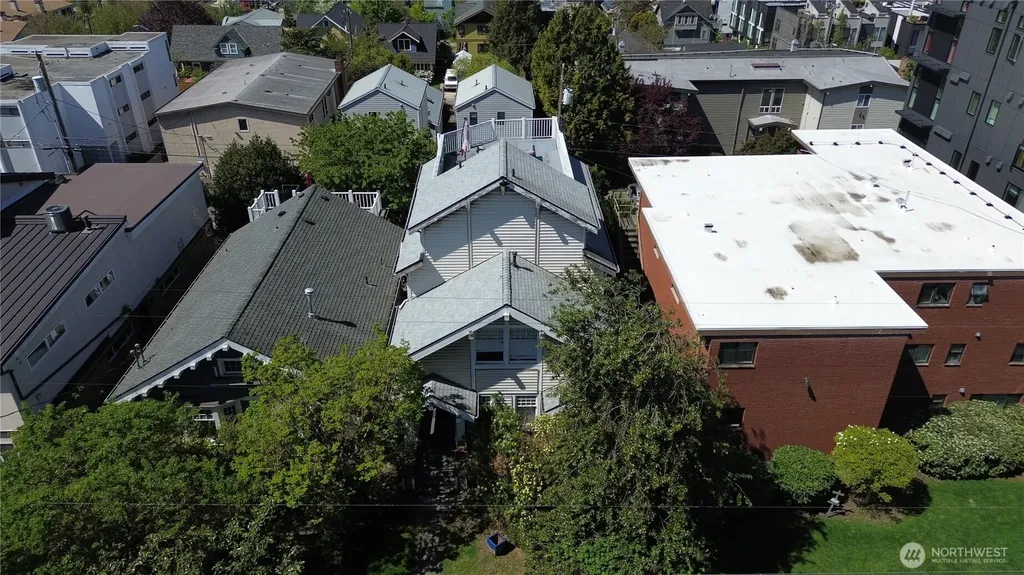 2215 Yale Ave E Seattle WA 98102