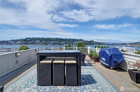 2215 Yale Ave E Seattle WA 98102