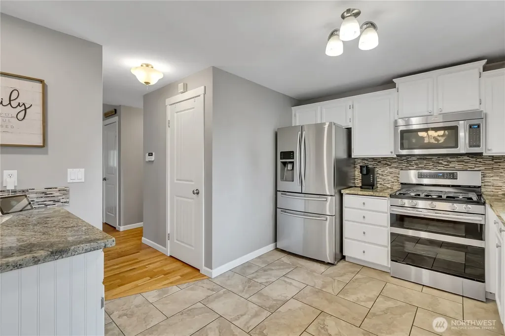 19020 34th Avenue E Tacoma WA 98446