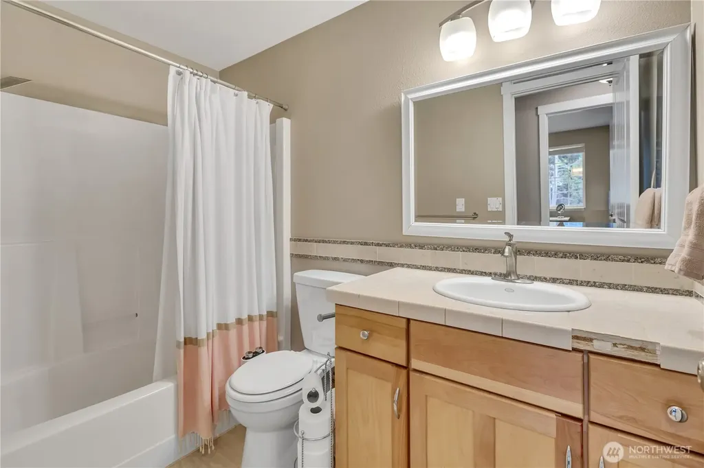 19020 34th Avenue E Tacoma WA 98446